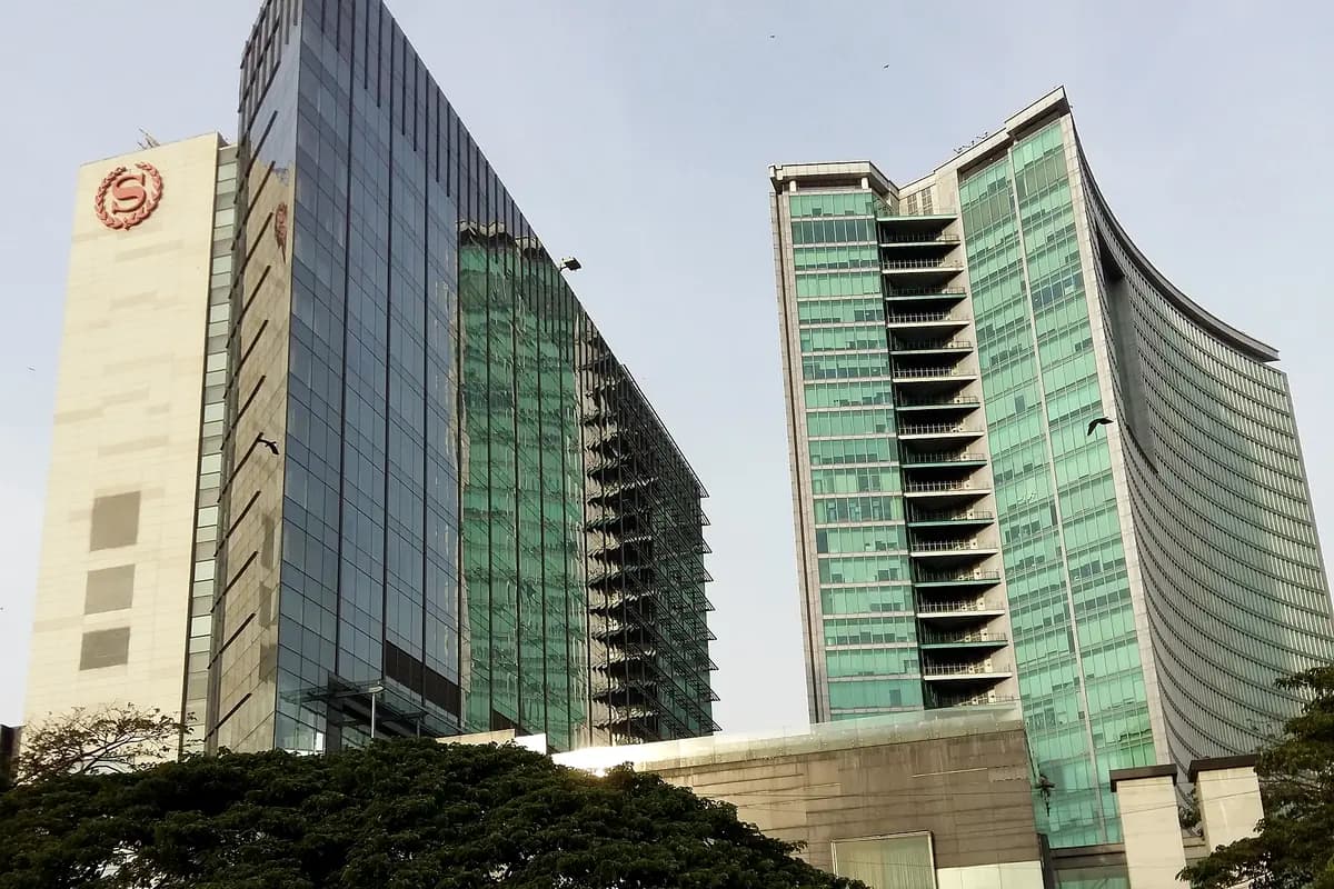 Meridian Central, Domlur