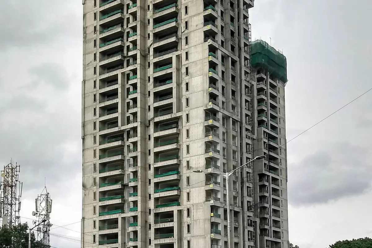 Northwind Heights, Thanisandra Main Road